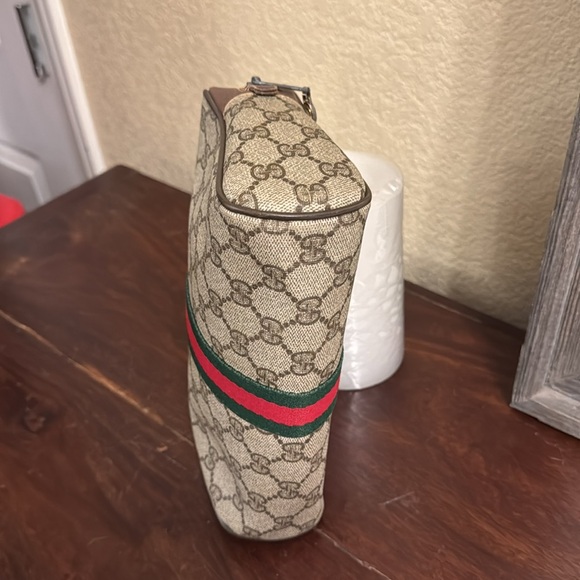 Authebtic Vintage Gucci Clutch GG